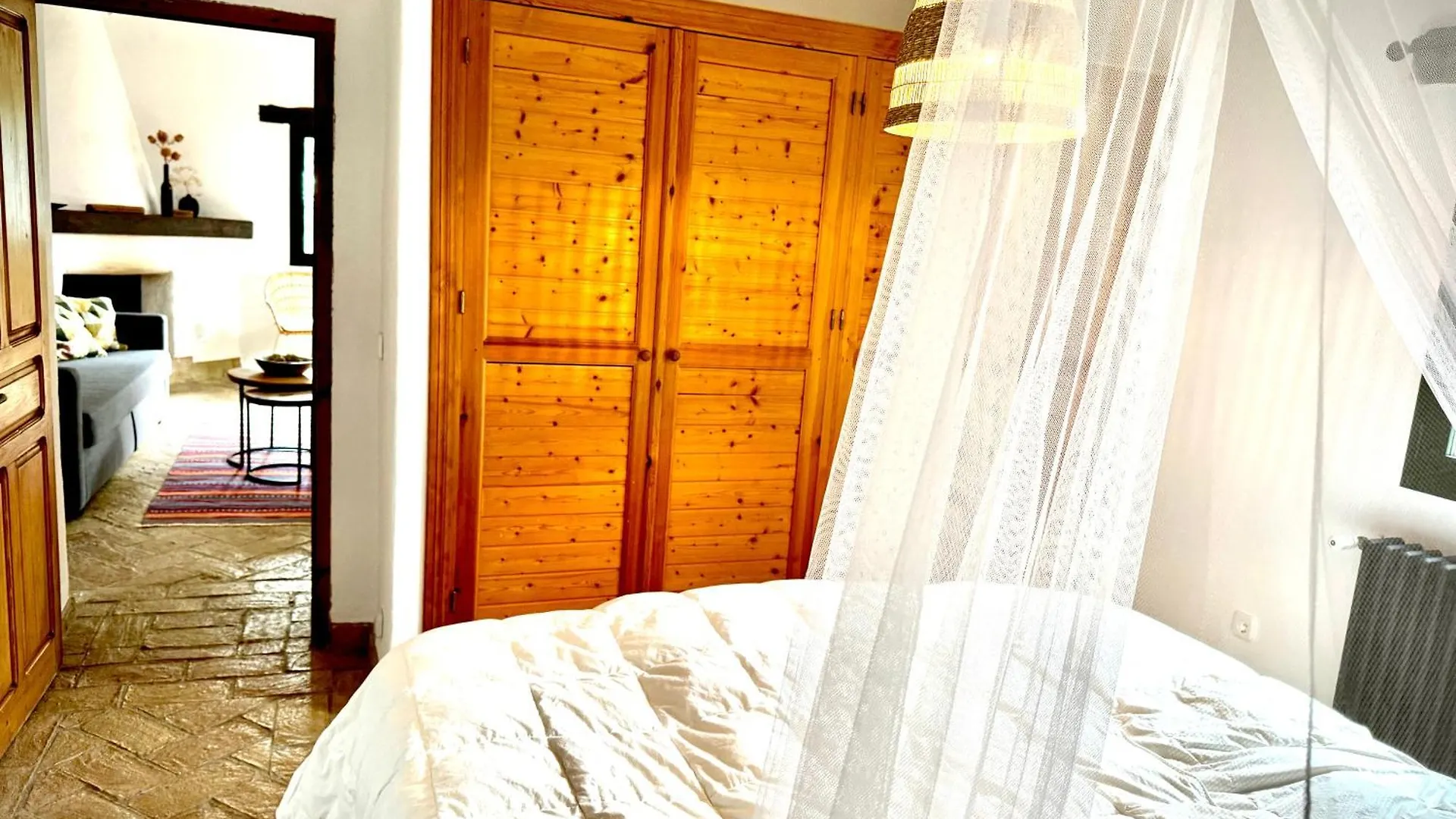 בית נופש Ríogordo Romantische Finca Nahe Malaga, Kreativ Einzigartig ספרד
