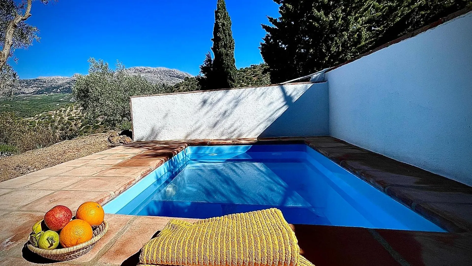 Ríogordo Romantische Finca Nahe Malaga, Kreativ Einzigartig
